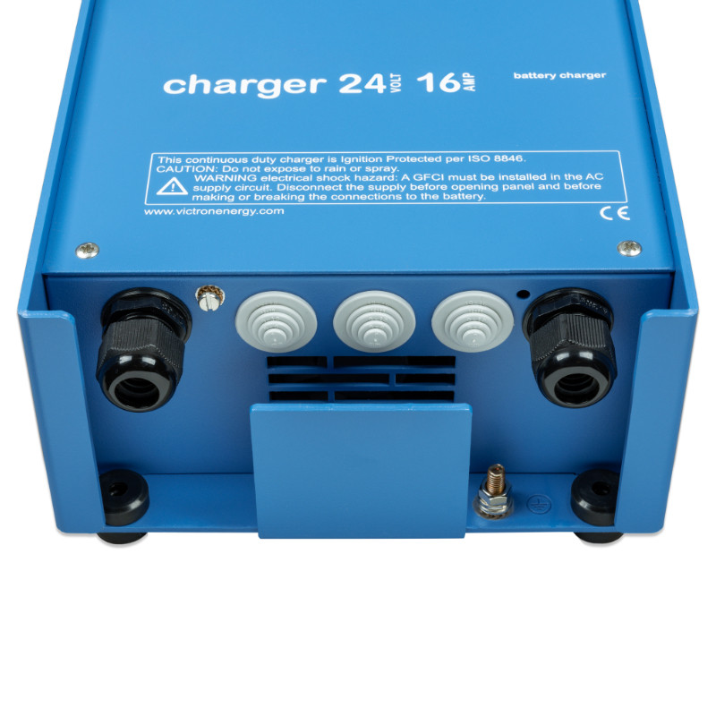 Phoenix Smart IP43 Charger 12/50 (1+1) 120/240V