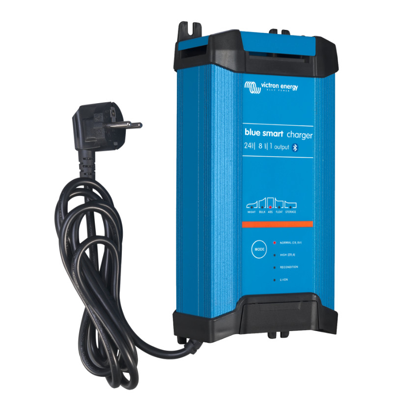 Blue Smart IP67 Charger 24/8 (1)